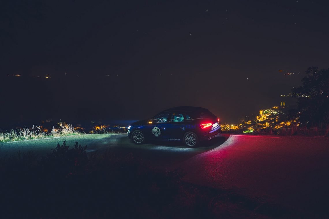 Audi SQ5 Küste Cote d' Azur Sternenhimmel Nacht Langzeitbelichtung