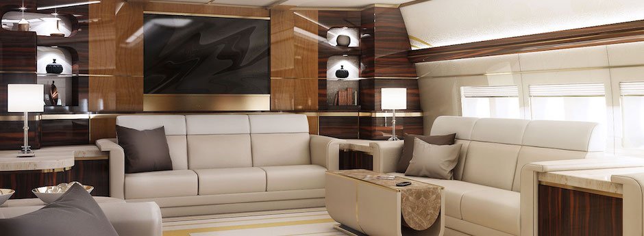Greenpoint Boeing 747-8 Interieur Innenraum Design Wonzimmer VIP Privatjet Luxus Ausstattung Couch Fernseher Leder Teppich