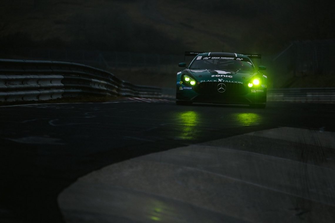 Black Falcon Mercedes-AMG GT3 Nordschleife Nürburgring Einstellungsfahrten VLN Einstellfahrten Racing Rennstrecke Scheinwerfer Nacht