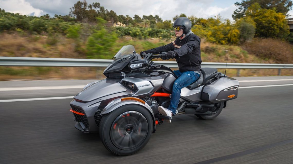 Can-Am Spyder F3T Nolan Helm Spanien Autobahn Cruising Roadster Chopper Roadster Trike Spaß Lederjacke Sommer Altea
