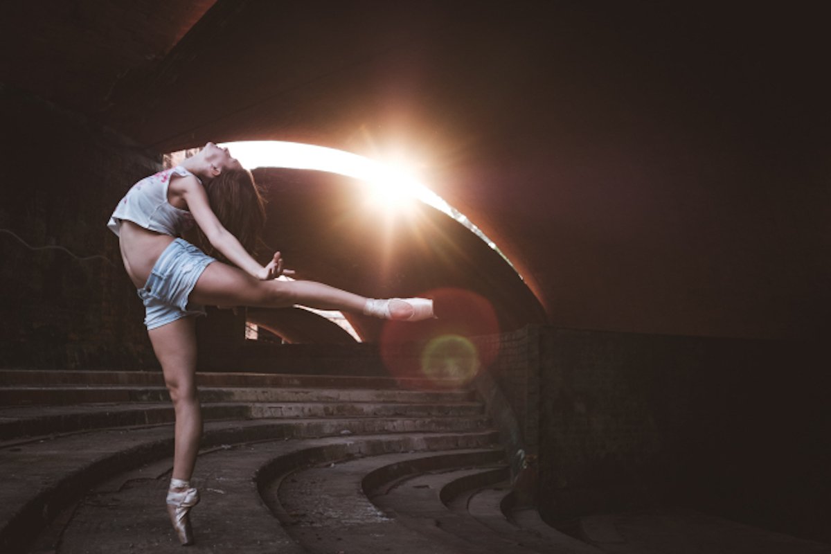 Omar Robles Cuba Kuba Havanna Ballet Ballettänzerin Straßen Schatten Akrobatik Tanz Gegenlicht Fotograf Kunst Portrait Dokumentation