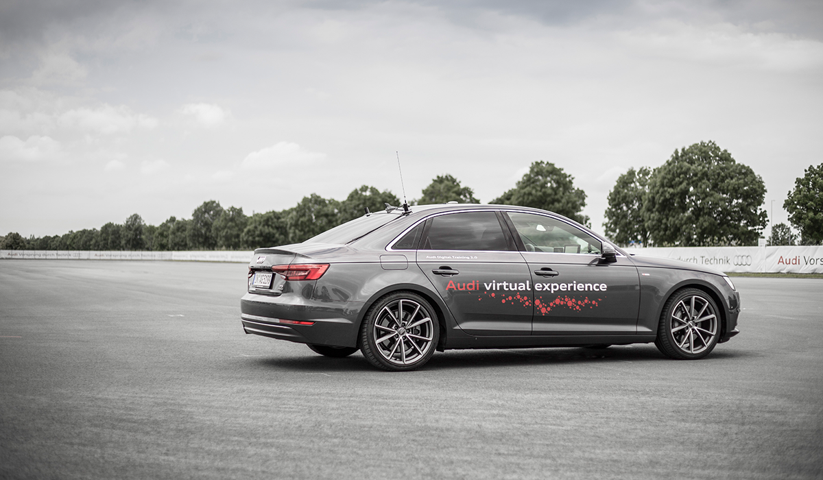 Audi-ViTrac-Experience-virtual-reality-car