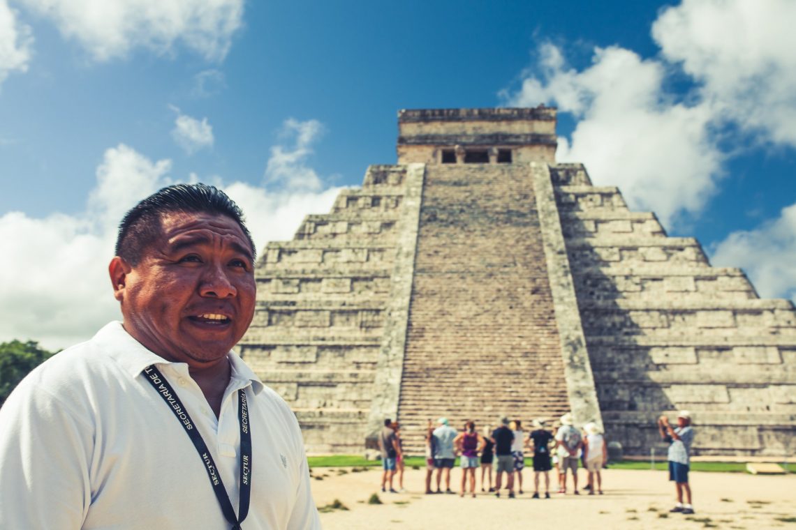 Guide vor Chichen Itza Tempel Yucatan
