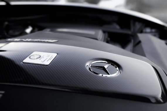 Mercedes-AMG GTS Motor Mercedes Stern Karbon Plakette