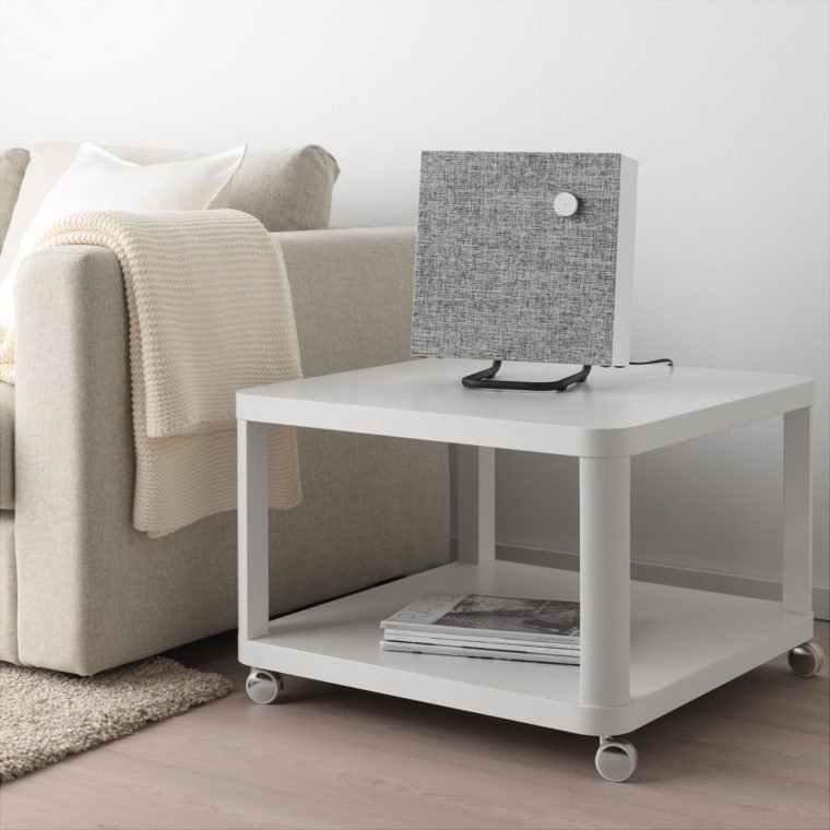 IKEA Eneby Bluetooth Lautsprecher Standfuss Wohnung grau Couch